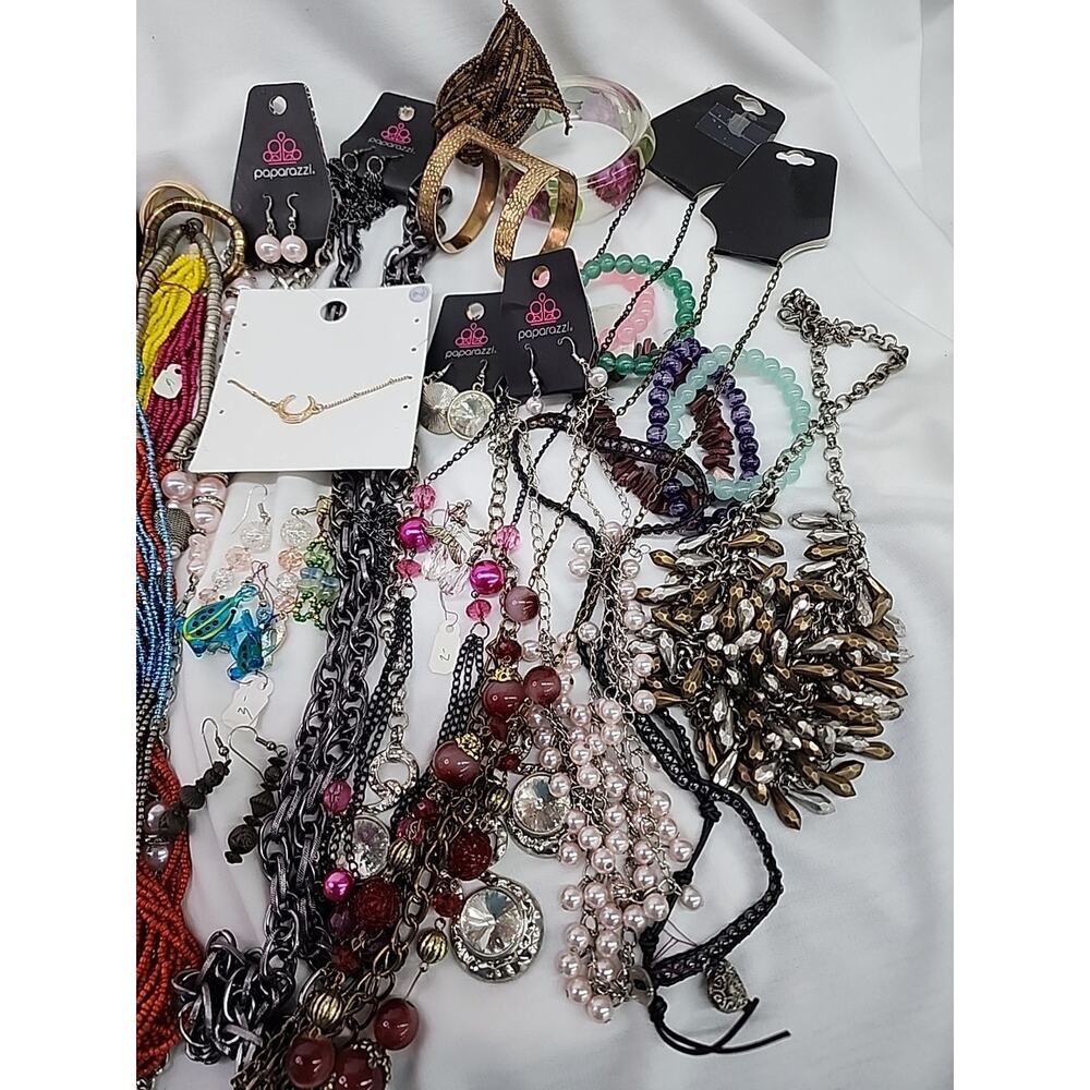 Fashion Jewelry Lot Wear Sell Or Deconstruct All Good Condition Brands Vary Read - Picture 5 of 10